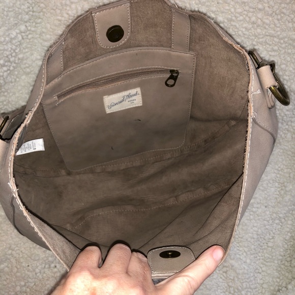 Universal Thread light tan suede purse - Picture 2 of 3